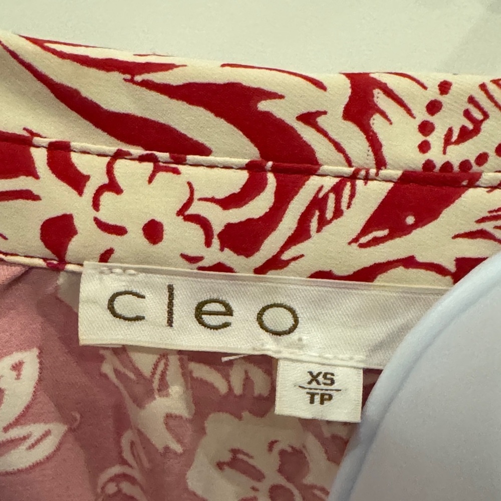 Cleo Red and Cream Floral Blouse - Picture 5 of 6